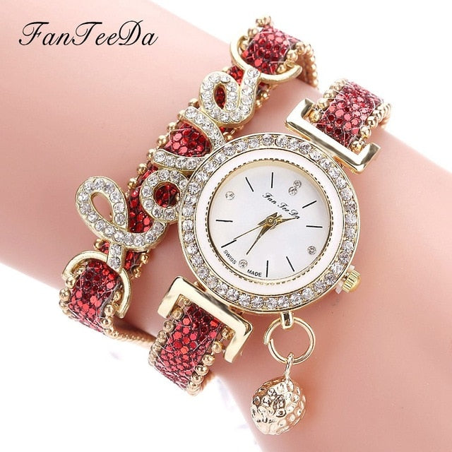 FanTeeDa Top Brand Women Bracelet Watches Ladies Love Leather Strap Rhinestone Quartz Wrist Watch Luxury Fashion Quartz Watch